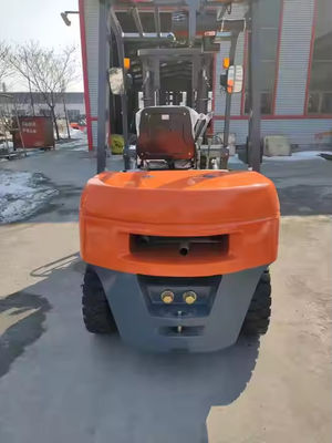Diesel Forklift 2500kg Capacity Diesel Powered Forklift With Manual/Automatic Transmission